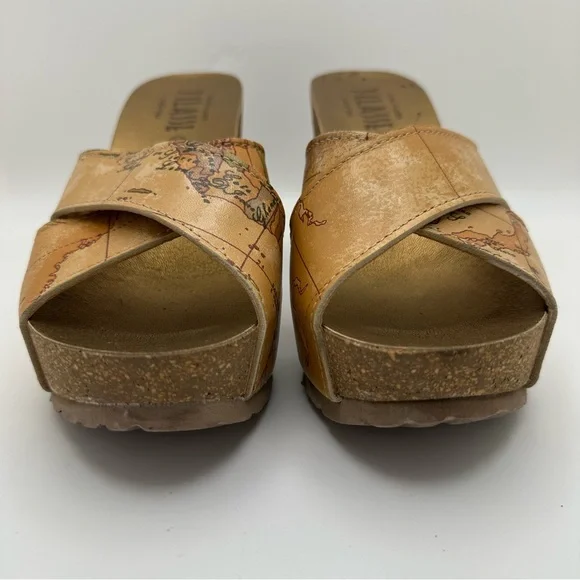 Alviero Martini Sz 38/US 7 1A Classe Italy Wedge Slip On Mules Spain Cork Map - Picture 5 of 10